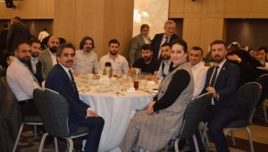 Uluslararası Bilim Düşünce ve Sanat Vakfı üyeleri iftarda buluştu
