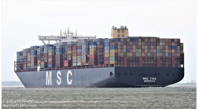 DP World Yarımca Limanı dev konteyner gemisini ağırladı