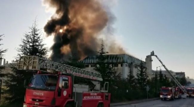 Kocaeli'de fabrika yangını