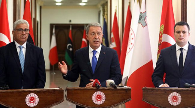 Bakan Akar: Darbeci Hafter'e yapılan yardım ve desteğin bir an önce kesilmesi elzemdir