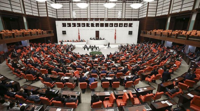Son dakika... Ekonomik alanda düzenlemeler içeren kanun teklifi Meclis'e sunuldu