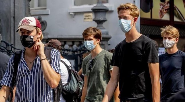 Dünya genelinde Covid-19 tespit edilen kişi sayısı 21 milyon 72 bini geçti