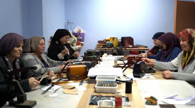 Afyonkarahisar’ın üreten kadınları 4 milyon lira ciroya ulaştı