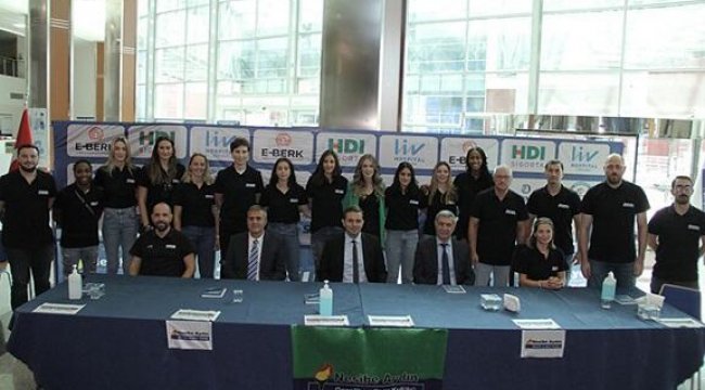Nesibe Aydın Kadın Basketbol Takımı öğrencilerle buluştu