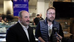 Bakan Varank, Elbistan’da depremzedeleri ziyaret etti