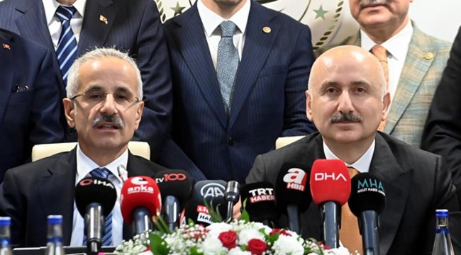Ulaştırma Bakanlığı'nda devir teslim yapıldı