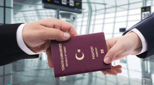 Türk pasaportu vizesiz girişte üç sıra yükseldi