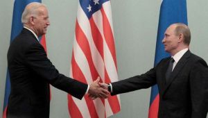 ABD Başkanı Biden, Putin'i 'diktatör' olarak niteledi: Trump, bir diktatöre boyun eğiyor