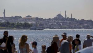 Türkiye 8 ayda 36 milyonu aşkın ziyaretçi ağırladı: En çok turist hangi ülkeden geldi?