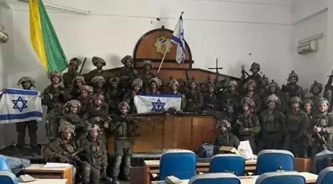 Hamas'ın kalbi deniyordu! İsrail askerleri ele geçirip bayrak açtı