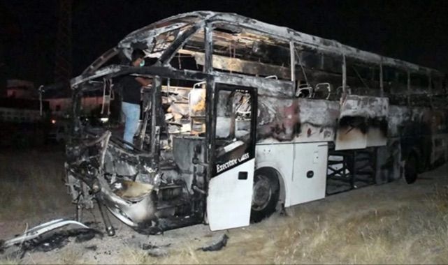 İran'da Pakistanlıları taşıyan otobüsün devrilmesi sonucu 28 kişi öldü, 23 kişi yaralandı