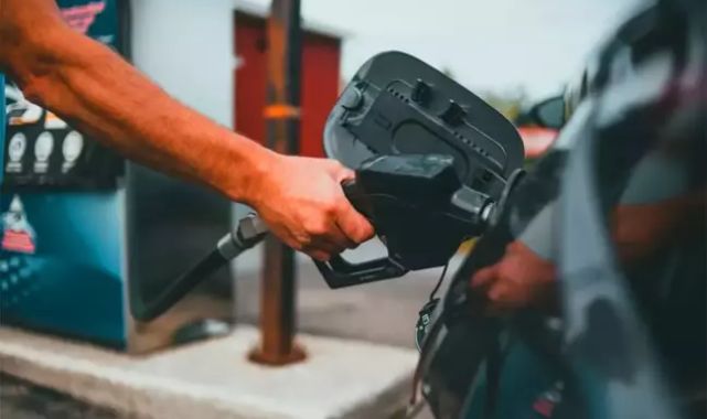 Akaryakıt fiyatları için çifte müjde geliyor