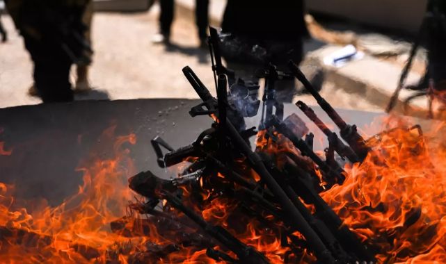 AK Parti'nin 21 kişilik 'Terörsüz Türkiye Komisyonu' üyeleri belli oldu