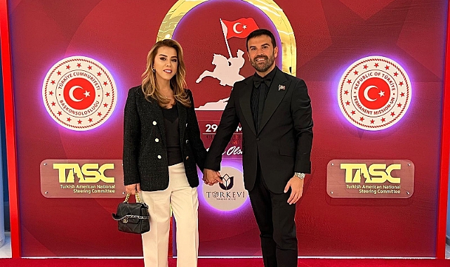 İsmail Özkan New Jersey’deki Cumhuriyet Balosuna Damga Vurdu..