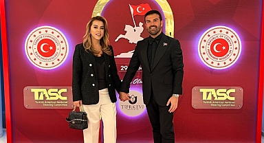 İsmail Özkan New Jersey’deki Cumhuriyet Balosuna Damga Vurdu..