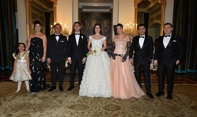 ÇIRAĞAN SARAYI’NDA YILDIZLAR GEÇİDİ